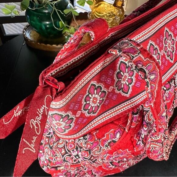 Vintage Vera Bradley Red Floral Print Quilted Cotton Shoulder Bag - Picture 4 of 5